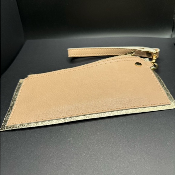 Neiman Marcus Wristlet Pouch - Preloved, Like New! - Picture 4 of 5
